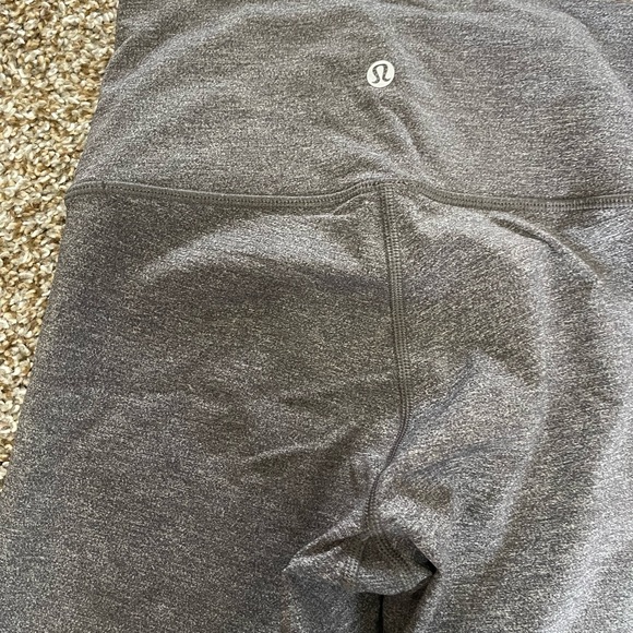 Gray lululemon wunder under leggings size 4 - Picture 6 of 7